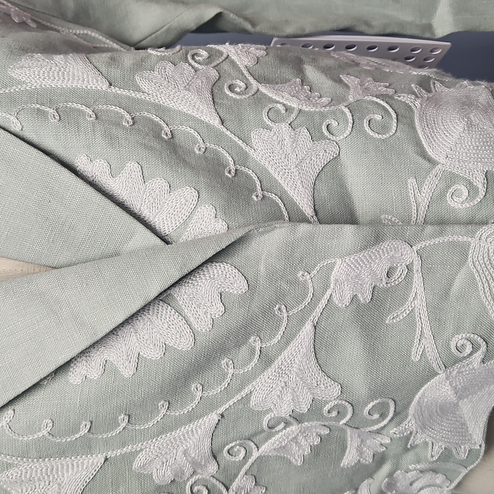 Le' AL.X Linen Embroidered Notch Lapel Button Front Cropped Blazer: Seaglass:‎ M